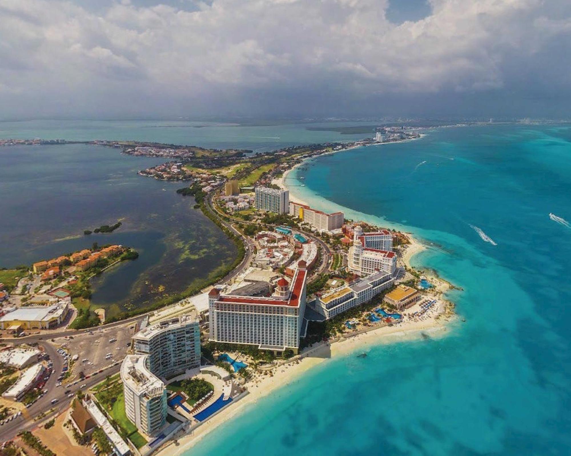 Azcapri Villa Boutique & Spa Cancun Exterior photo